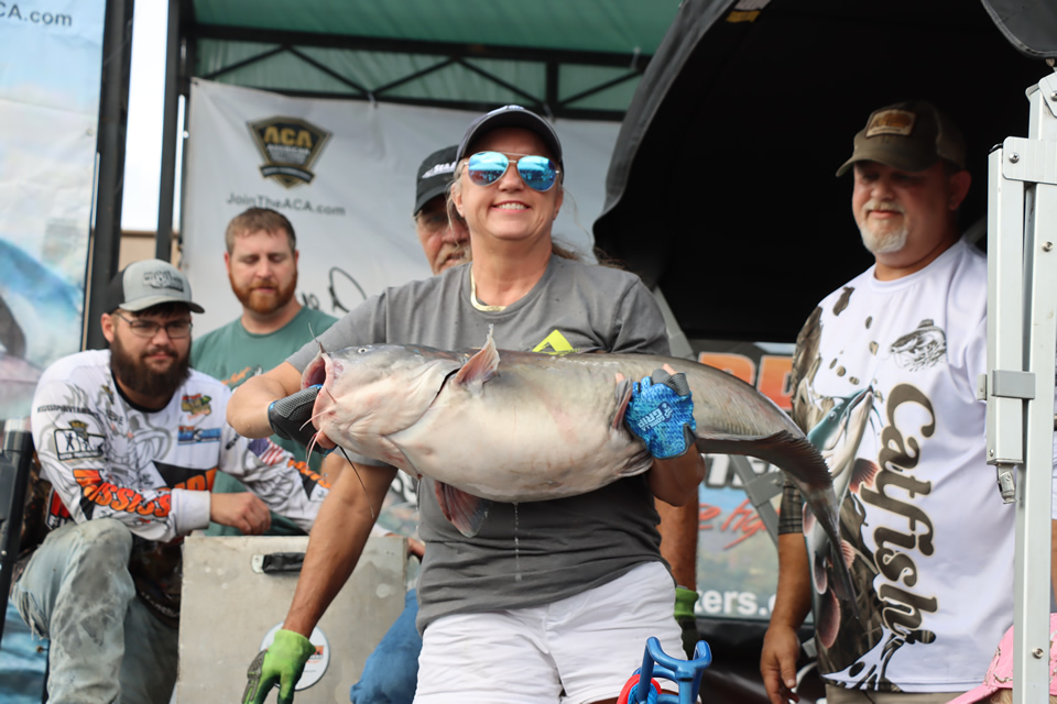 MISSISSIPPI RIVER MONSTERS CATFISH TOURNAMENT (125)