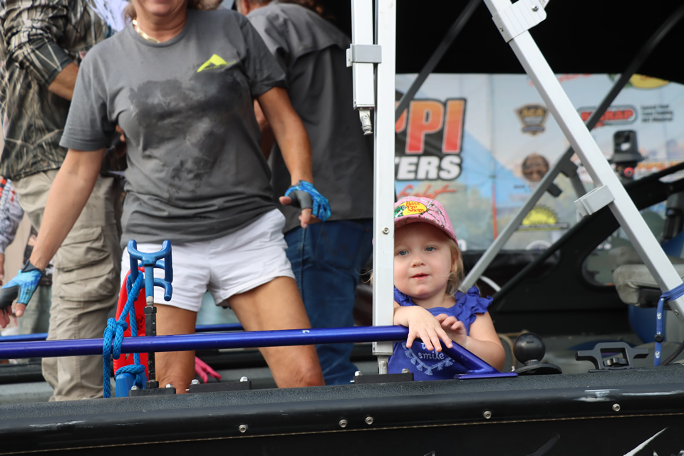 MISSISSIPPI RIVER MONSTERS CATFISH TOURNAMENT (127)