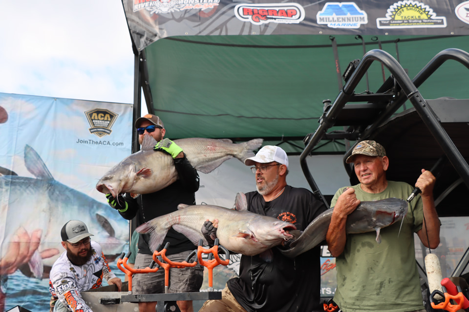 MISSISSIPPI RIVER MONSTERS CATFISH TOURNAMENT (128)