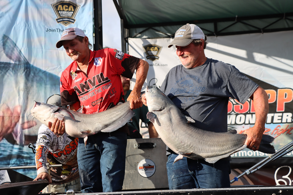 MISSISSIPPI RIVER MONSTERS CATFISH TOURNAMENT (144)