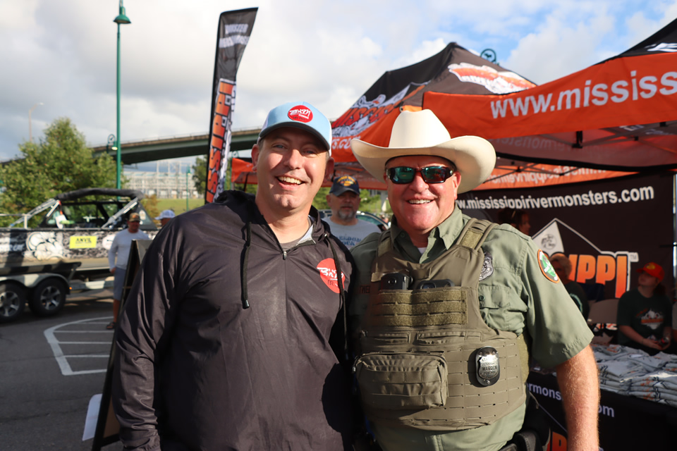 MISSISSIPPI RIVER MONSTERS CATFISH TOURNAMENT (145)