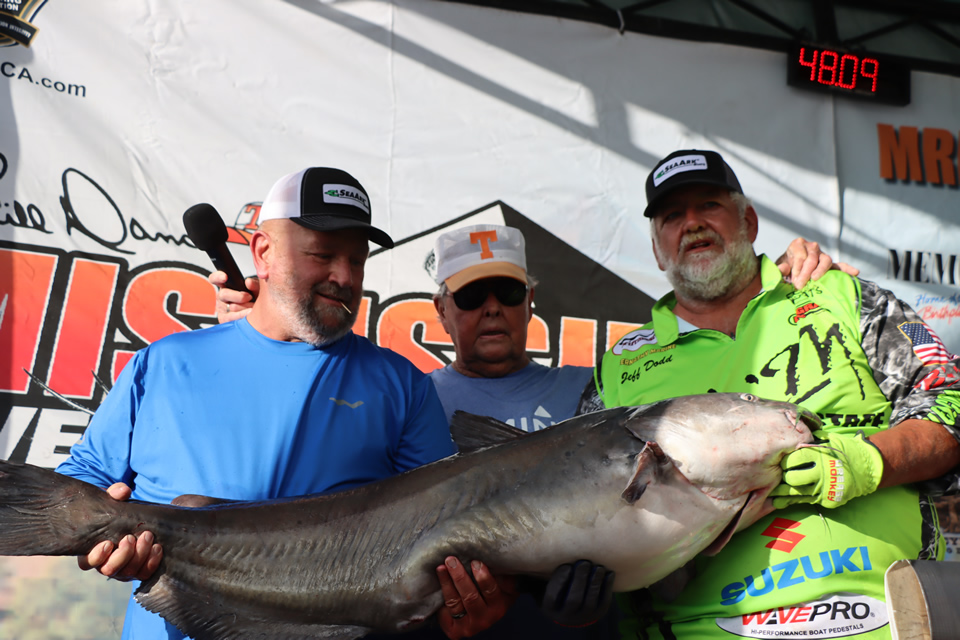 MISSISSIPPI RIVER MONSTERS CATFISH TOURNAMENT (165)