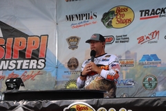 MISSISSIPPI RIVER MONSTERS CATFISH TOURNAMENT (24)