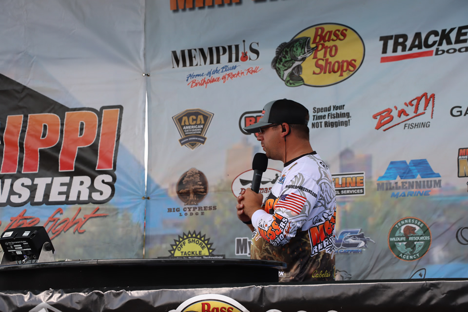 MISSISSIPPI RIVER MONSTERS CATFISH TOURNAMENT (25)