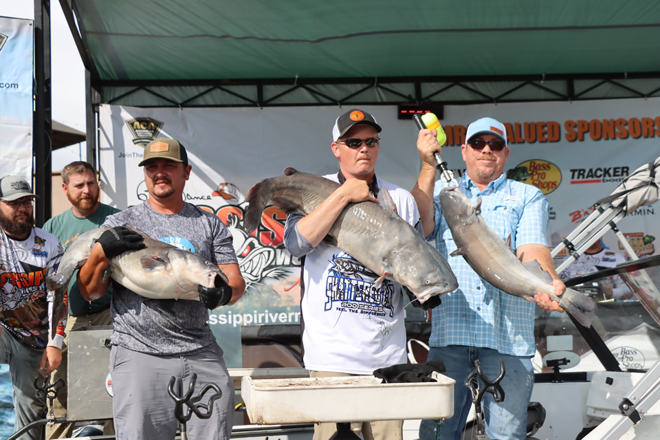 MISSISSIPPI RIVER MONSTERS CATFISH TOURNAMENT (68)