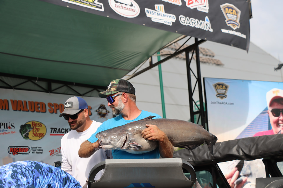 MISSISSIPPI RIVER MONSTERS CATFISH TOURNAMENT (81)