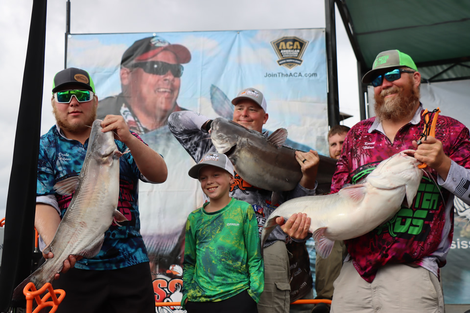 MISSISSIPPI RIVER MONSTERS CATFISH TOURNAMENT (86)