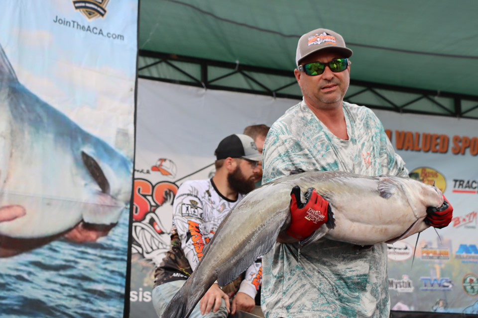 MISSISSIPPI RIVER MONSTERS CATFISH TOURNAMENT (91)