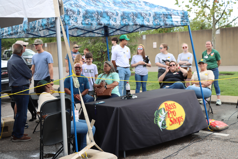 MISSISSIPPI RIVER MONSTERS CATFISH TOURNAMENT (96)